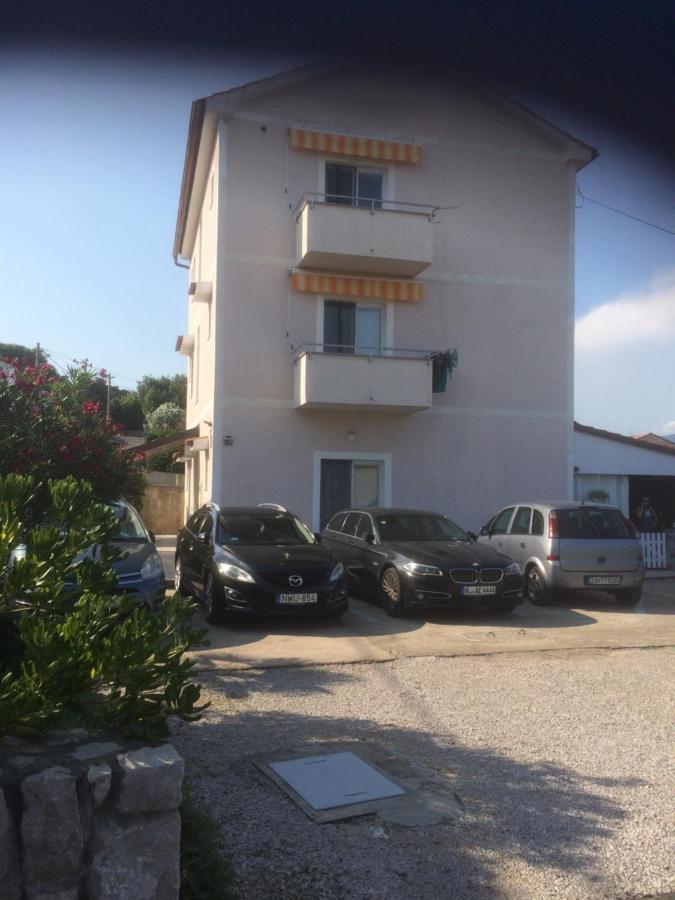 Botic Apartments Šilo Exterior foto